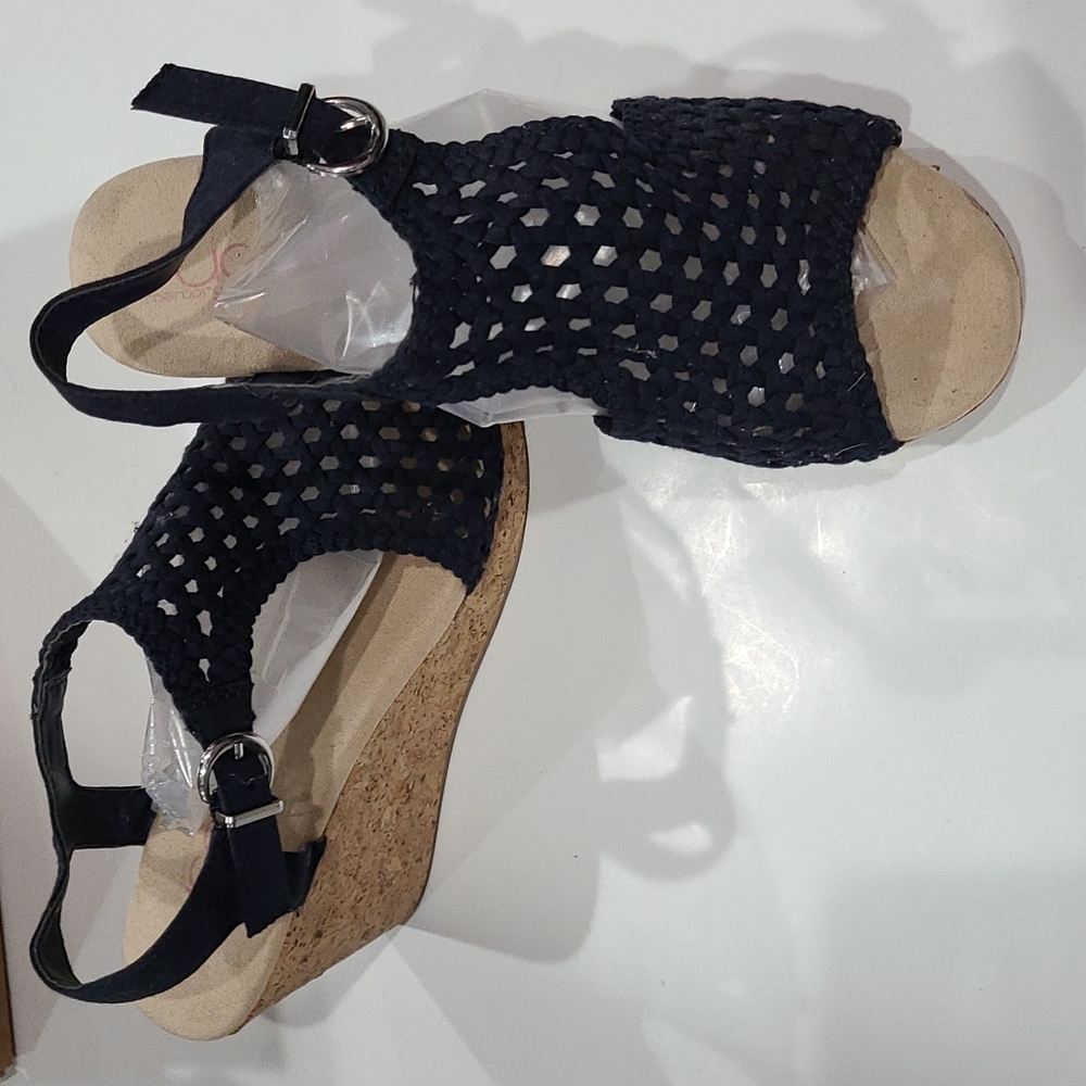 Womans dark blue wedges 7.5.